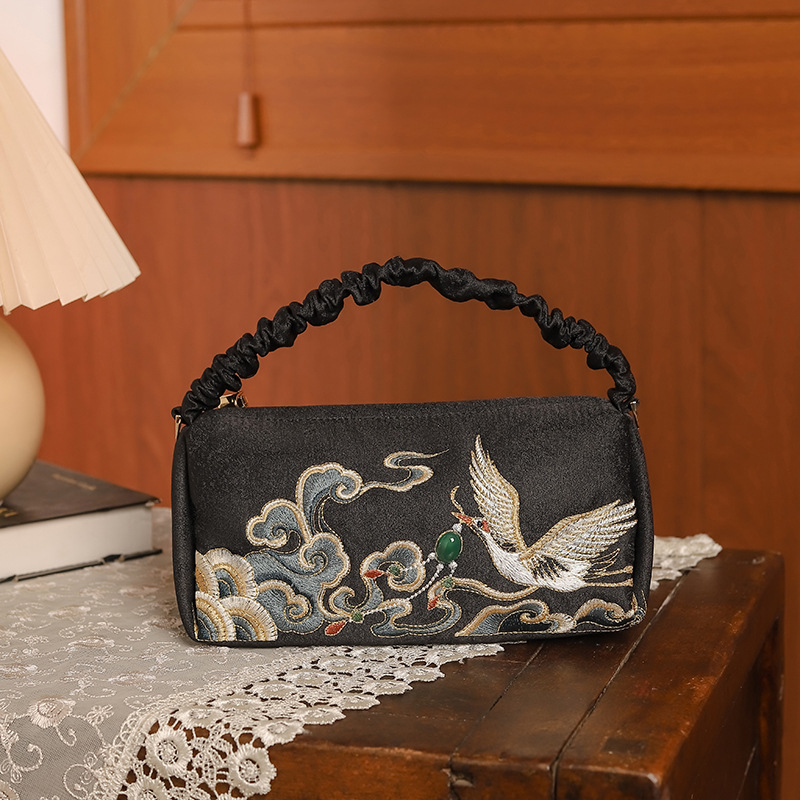 Black Embroidered Coin Purse - Vintage Qipao Banquet Clutch, Leather Handle Embroidered Shoulder Bag (In Stock) - Thumbnail 6