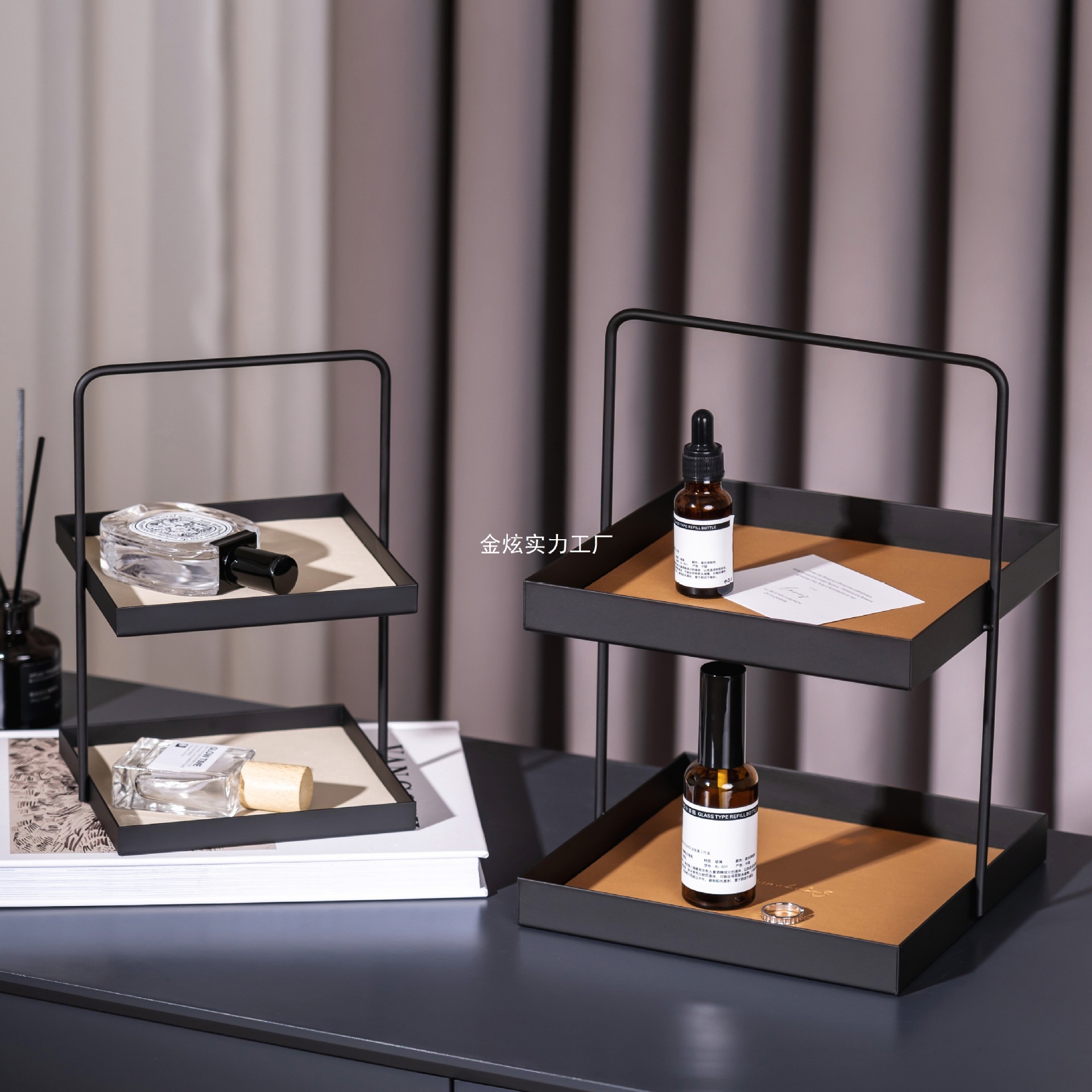 架子轻奢收纳多层化妆品置物架护肤品梳妆台手提展示架香水桌面风