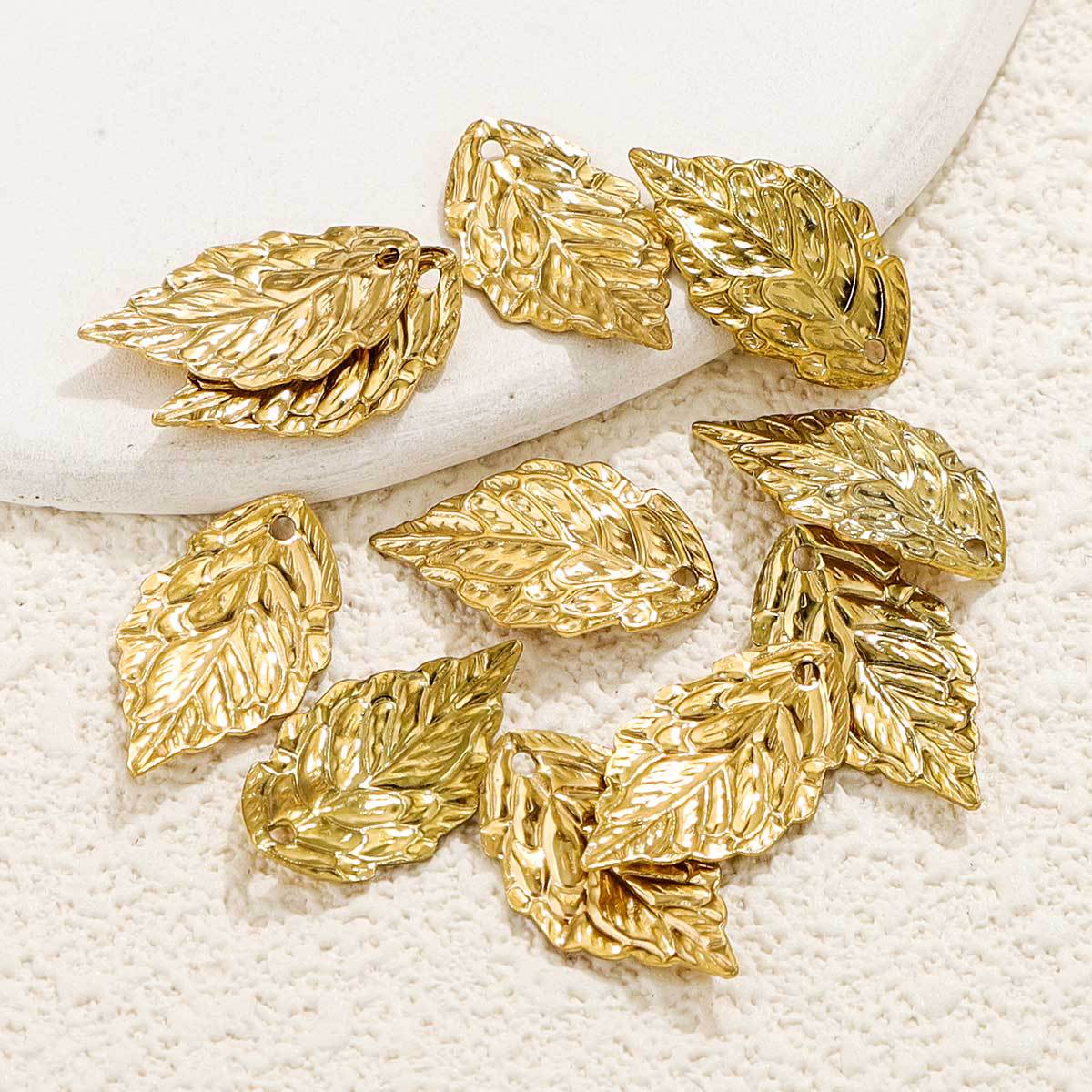 Accesorios de joyería de ramas de bricolaje, flores pequeñas, ginkgo, hojas de flores de acero inoxidable, pendientes de viento antiguo, accesorios para la cabeza, accesorios, colgantes