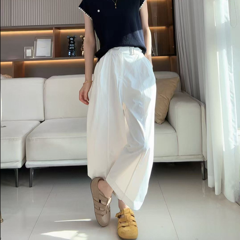 High-End Style Wide-Leg Pants for Women, Summer Thin Loose Fit, Slimming Cropped Pants for Petite Figures, Casual Square Buckle Balloon Pants High-End Style Wide-Leg Pants for Women, Summer Thin Loose Fit, Slimming Cropped Pants for Petite Figures, Casual Square Buckle Balloon Pants