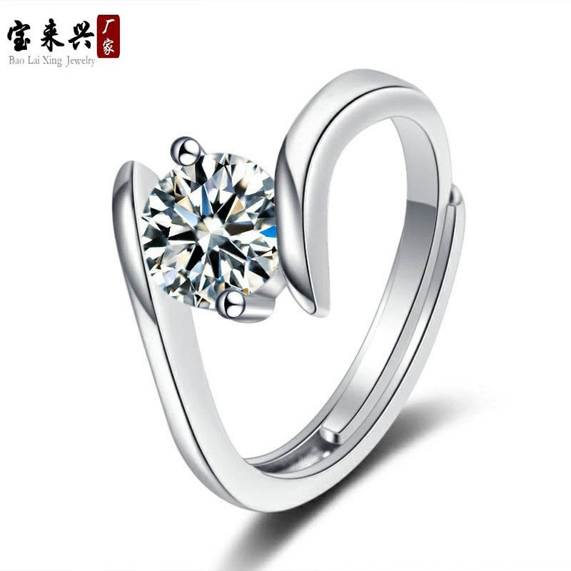 Trend accessory, wedding ring, simple and elegant design, one carat diamond
