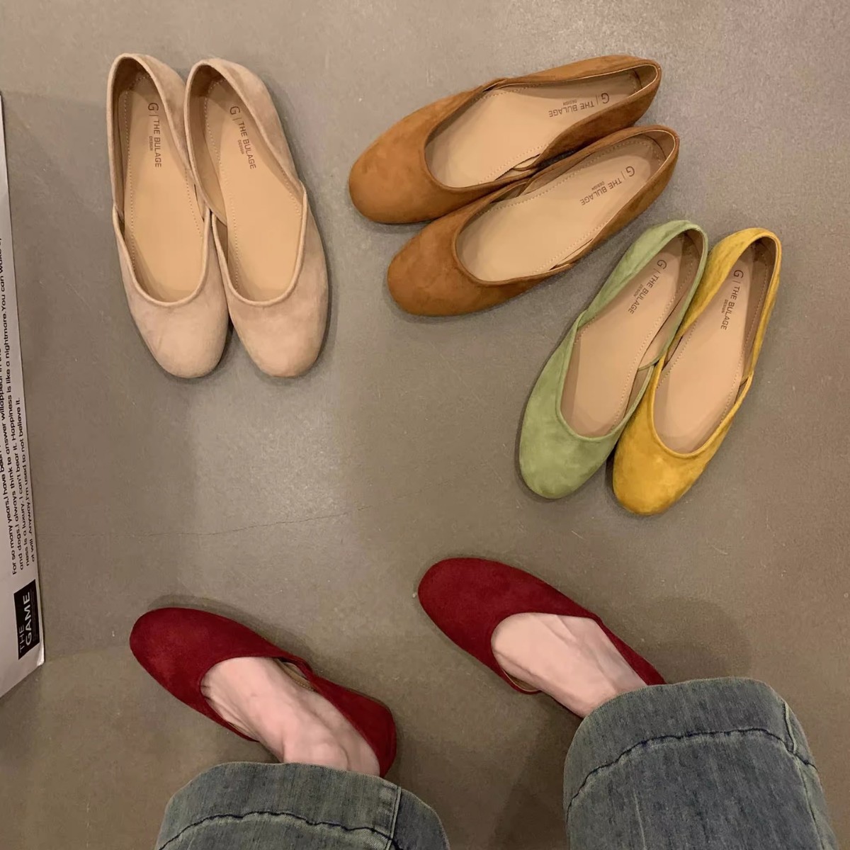 Zapatos retro suaves de camisa, zapatos de mujer nuevos zapatos rojos blancos claros con zapatos de falda única