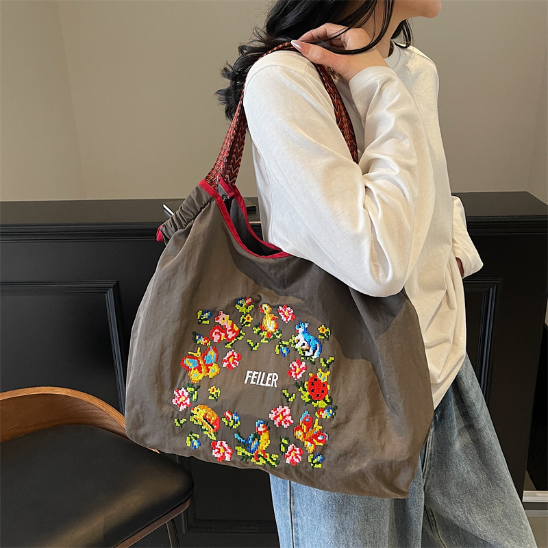 Summer universal trend one-shoulder bag