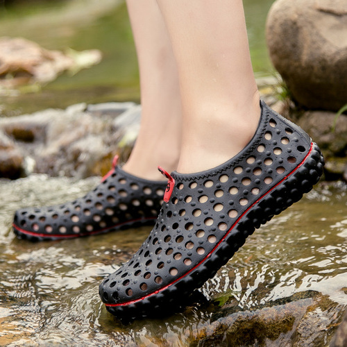 HOT SELL HOLEY SHOES THICK SOLE BREATHABLE SANDALS BEACH SOFT SOLE SLIPPERS TRENDY FASHION JINXIAN SANDALS FOR MEN