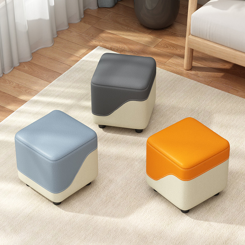 Taburete pequeño, sala de estar doméstica, taburete simple, taburete de sofá, taburete de cambio de zapatos, taburete bajo, taburete pequeño, paquete suave, taburete pequeño