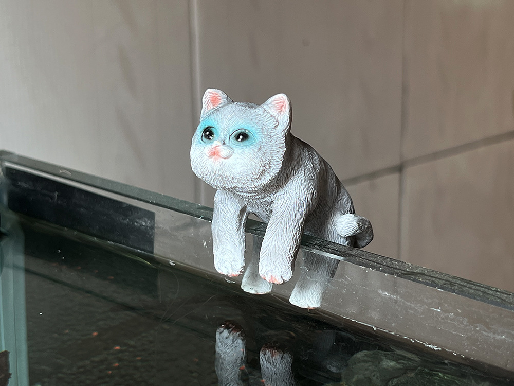 Котенок кросс-танк серый