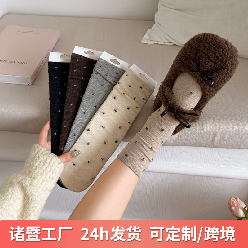 Cotton socks all-in-one machine, seamless socks, French-style small floral pattern socks, women's autumn and winter retro mid-calf socks, long tube socks, slouch socks, Zhuji Cotton socks all-in-one machine, seamless socks, French-style small floral pattern socks, women's autumn and winter retro mid-calf socks, long tube socks, slouch socks, Zhuji