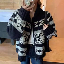 女式羊绒衫;女式羊毛衫;成人帽