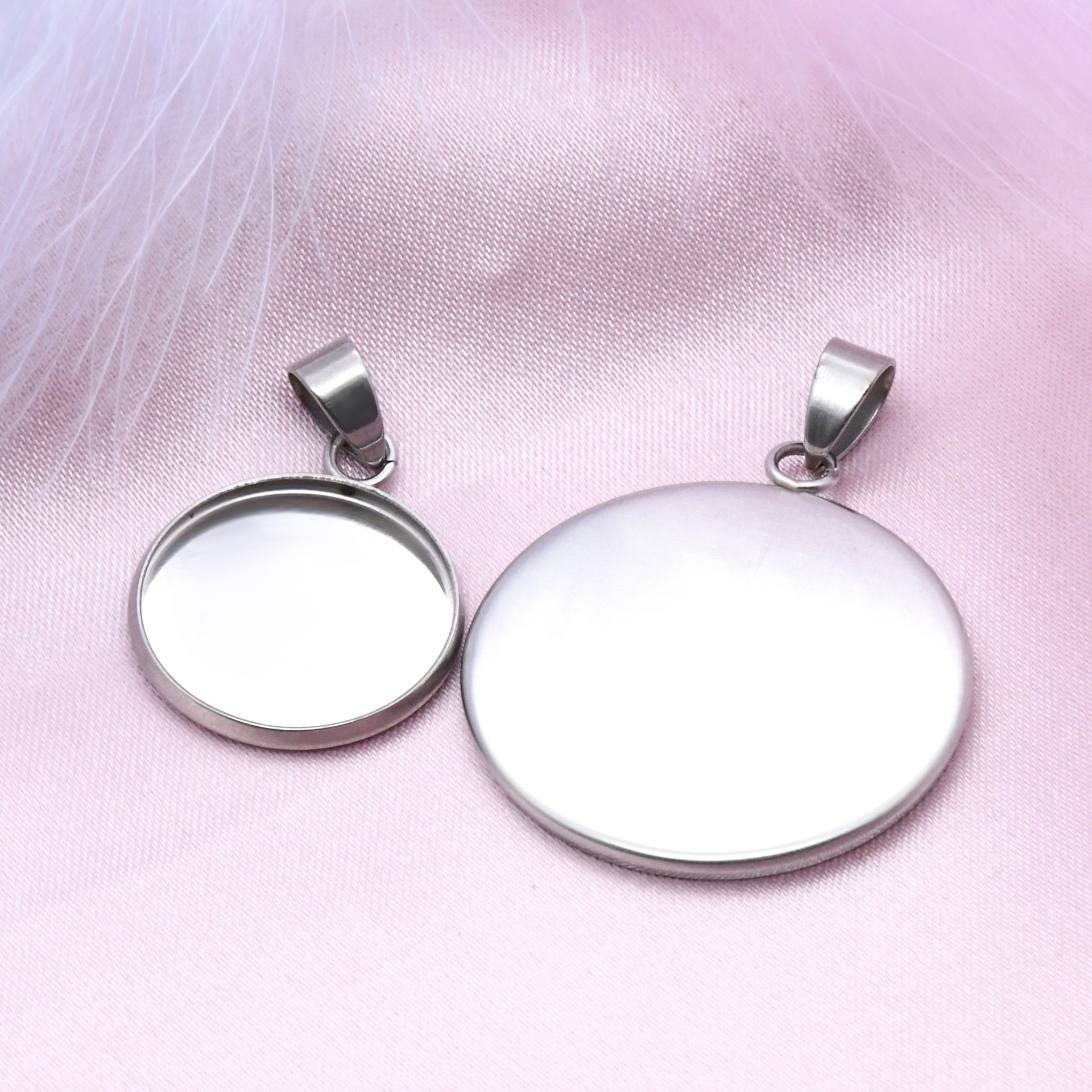 卸売りステンレス多規格DIY時間宝石円盤底托ペンダントペット吊り下げブランドネックレスアクセサリー部品