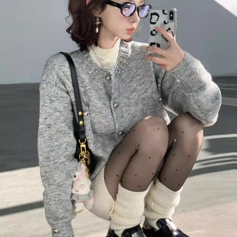 Niche Design Gray Sweater Cardigan for Women 2025 Spring New Style Unique Super Nice High-End Knitted Short Jacket
