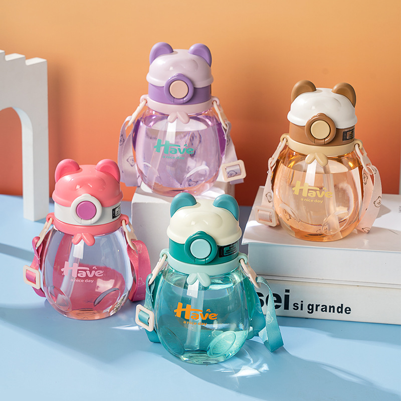 Yitong taza de mano taza de estudiantes taza de plástico infantil nueva linda taza de verano cubierta rebote taza de paja correa taza portátil