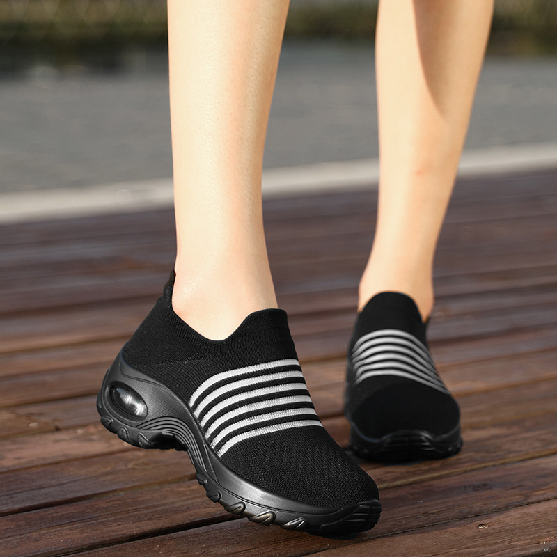 Casual sneakers för damer med luftdämpning och ventilerande mesh_voghion.com