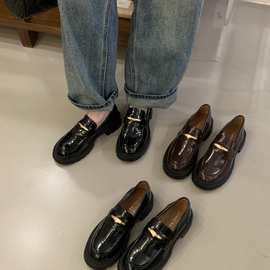 2025秋季新款乐福鞋厚底防滑小皮鞋金属扣百搭深口单鞋粗跟