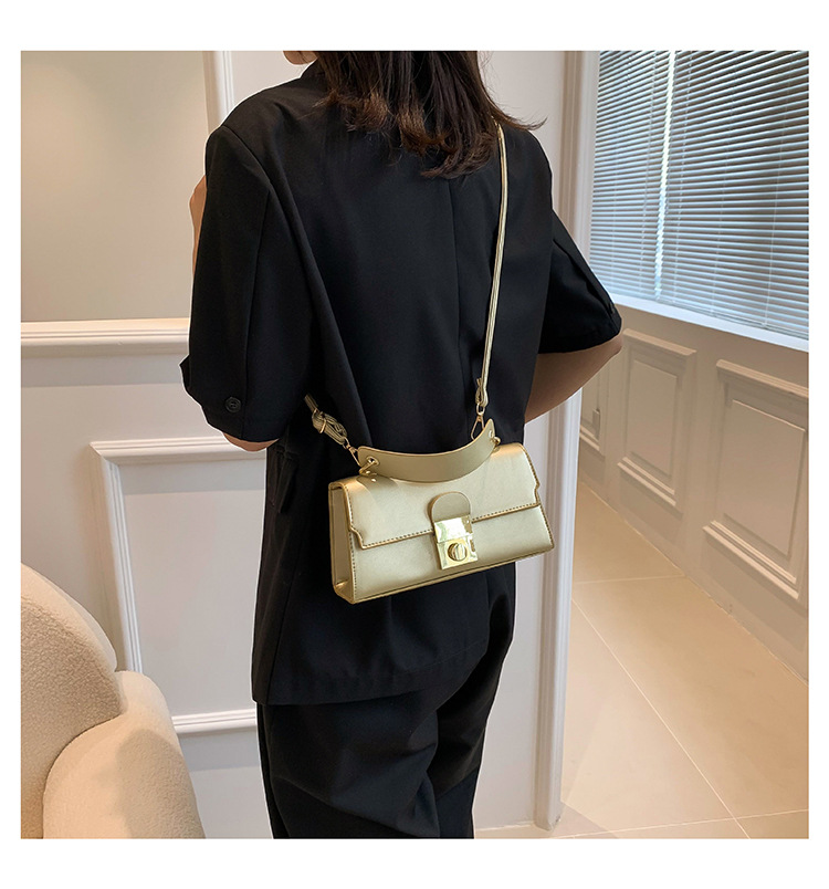 422g Weight Lock Fashion Element Lock clasp Closure Type Single Shoulder Strap Strap Type Square Bag Bags Type Daily, Street Occasion Pu Leather Material Solid Color Pattern All Seasons Season Women's Gender Elegant, Streetwear Style Square Shape Small Size Women's Small Pu Leather Solid Color Elegant Streetwear Lock Square Lock Clasp Square Bag 25