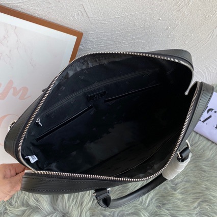 Handheld shoulder bag