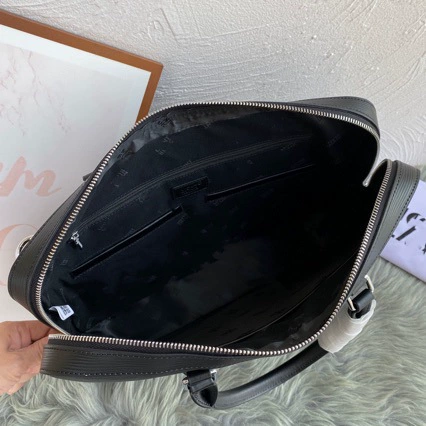 Handheld shoulder bag