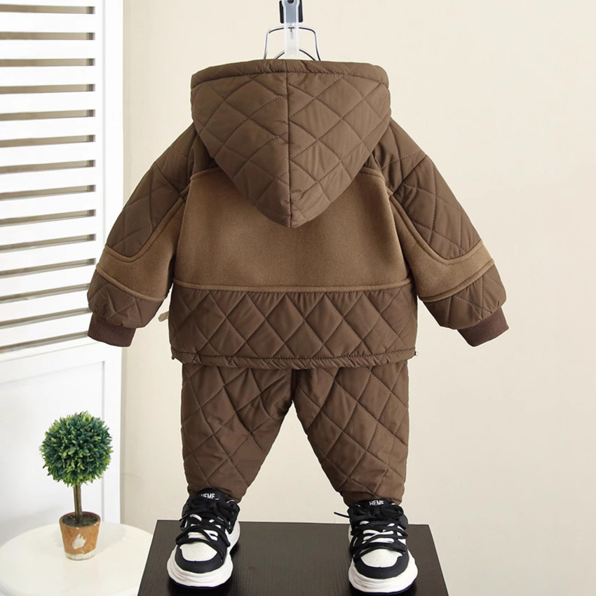 6687 Traje de invierno para niños 2025 nuevo estilo estilo estilo occidental cosido chaqueta acolchada de algodón de dos piezas bebé más terciopelo