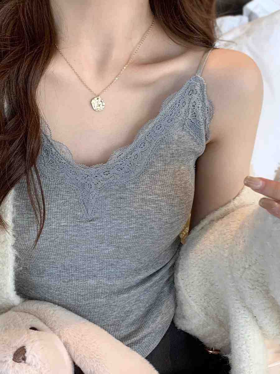 韓国版純欲レースのストラップの美背ベストの固定カップは胸のクッションを持っています。