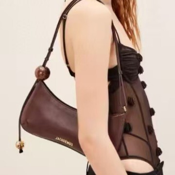 2026 New Niche Jacquemus Baguette Underarm Crossbody Bag European and American Fashion Versatile Shoulder Bag with Small Round Ball