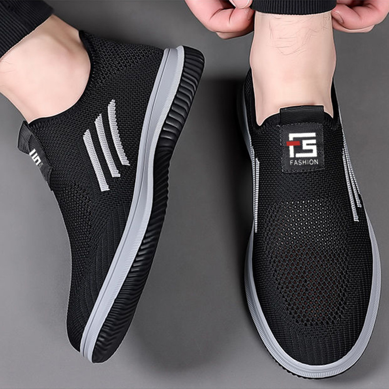 Zapatos de hombre de verano nuevos zapatos casuales transpirables de malla delgados zapatos de deporte huecos de moda para hombres