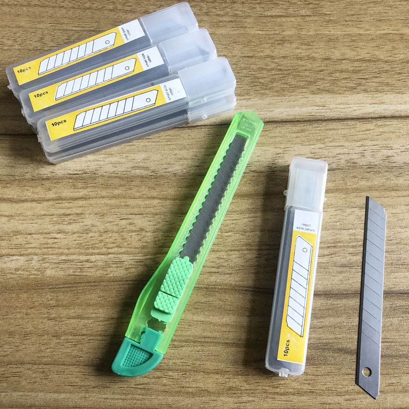 Hoja de tamaño pequeño 9mm hoja de arte plástico papel pintado en caja hoja de corte al por mayor