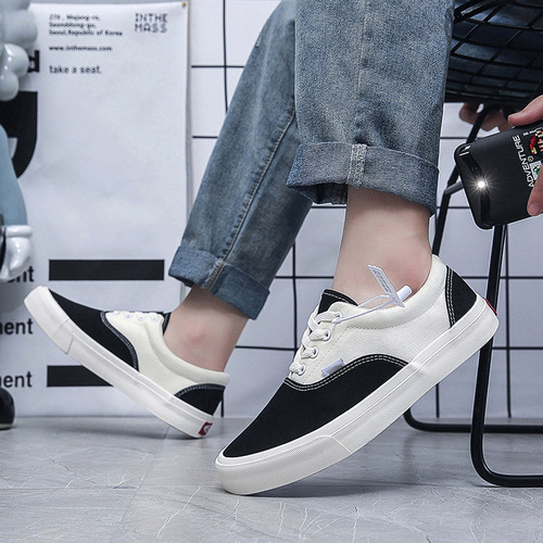 New color-blocked lace-up canvas shoes for men, trendy and versatile student sneakers, casual shoes for couples, low-top rubber shoes wholesale