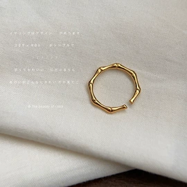 耳钉;耳环;戒指