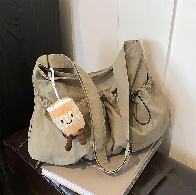 Bolsa de lona de gran capacidad para mujeres 2024 nuevo bolso de hombro casual simple de verano con un sentido de alta calidad de la bolsa de viaje