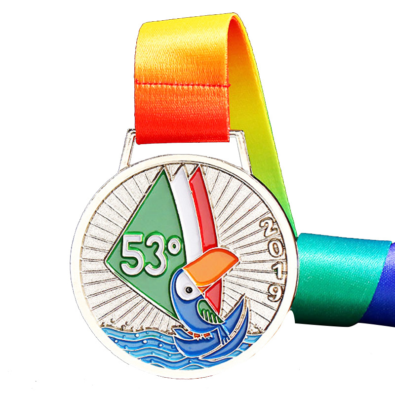 Fábrica en stock en blanco creativo maratón medalla conmemorativa escuela juegos hoja de oro medalla personalización registro
