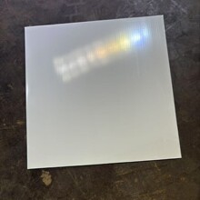 厂家直供pvc白色吊顶材料595cm*595cm热销款式