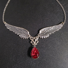 哥特式天使之翼项链珠宝 黑色吊坠项链 时尚礼物送给她的守护者