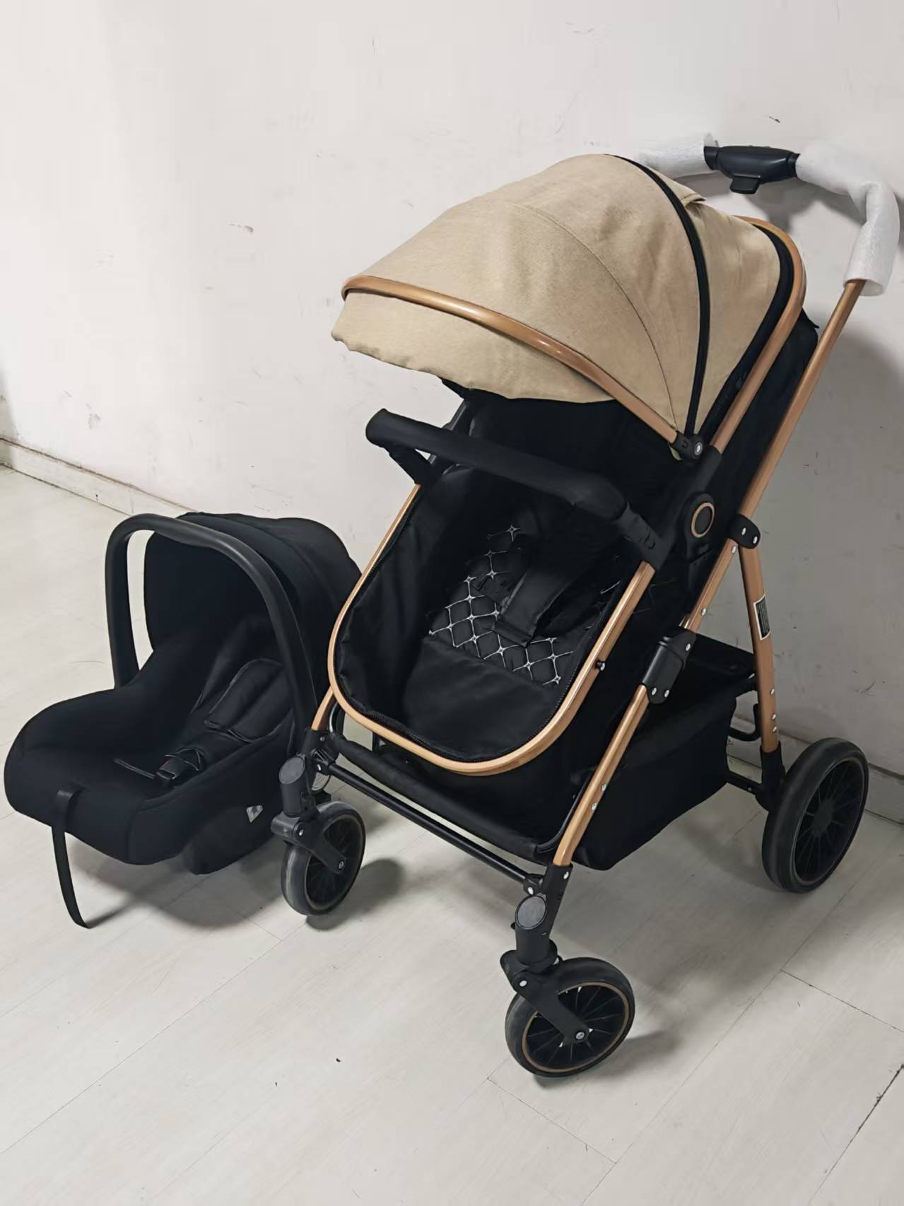 Cochecito infantil de alta visibilidad con cesta, estilo bicicleta, desmontable, se puede usar en el coche, ligero, plegable, adecuado para niños de un año.