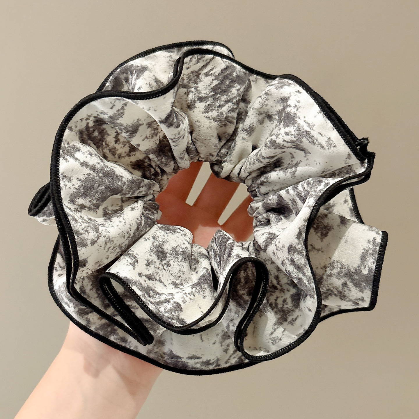 Perlas de terciopelo de alta sensación, anillo de cabello de intestino grande, temperamento femenino elegante, cuerda de cabello de cola de caballo baja, cuerda de cabello de alta elasticidad no dañada