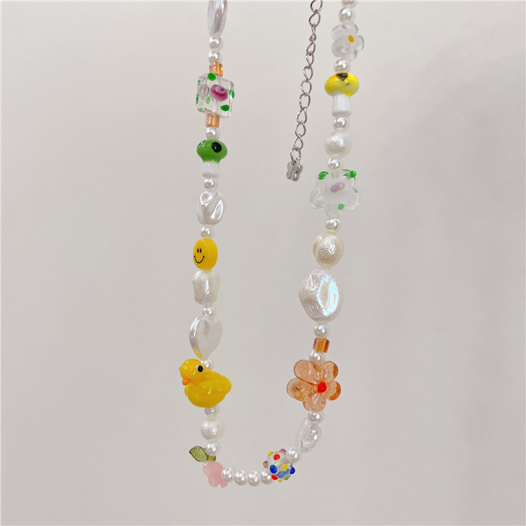 Women'S Gender Cute Heart Shape Resin Glass Beaded Women's Necklace
