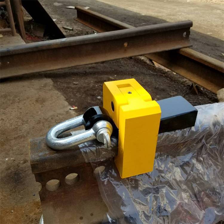 钢轨拖轨卡具 拖轨夹使用时需要铺设枕上滚筒或铺轨支撑滚筒