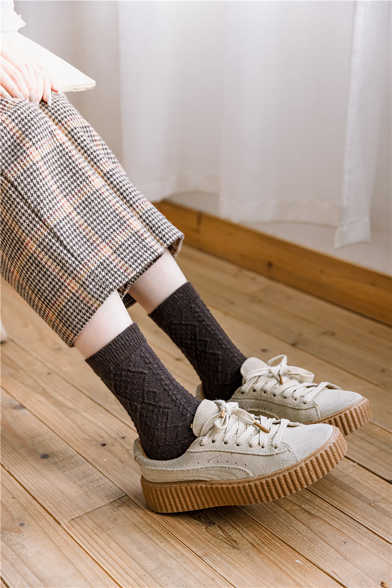 80g Weight Socks Classification Socks Lingerie Type Blending Fabric Type A Pair Quantity Daily Occasion Solid Color Pattern All Seasons Season Women's Gender Simple Style Style Women's Simple Style Solid Color Blending Crew Socks A Pair 12