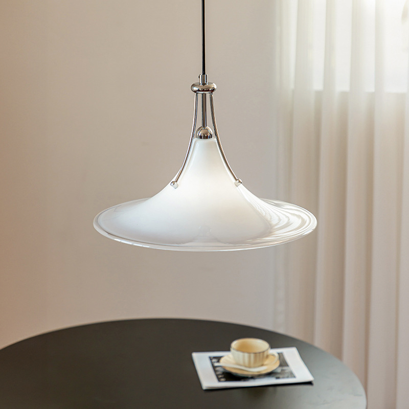 Designer Restaurant Bar Creative Stylish Flying Saucer Lamp Study Bedroom Cafe Decoration White Magnolia Glass Chandelier