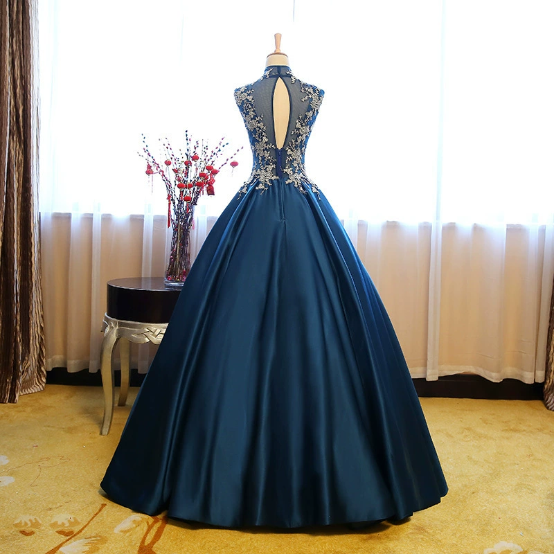 Elegant long fitted evening dress