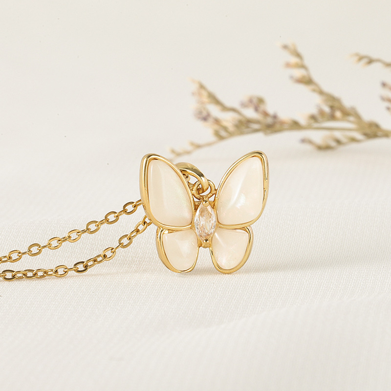 De alto grado de color ópalo mariposa collar pendientes traje elegante encanto mariposa collar titanio acero plateado 18K