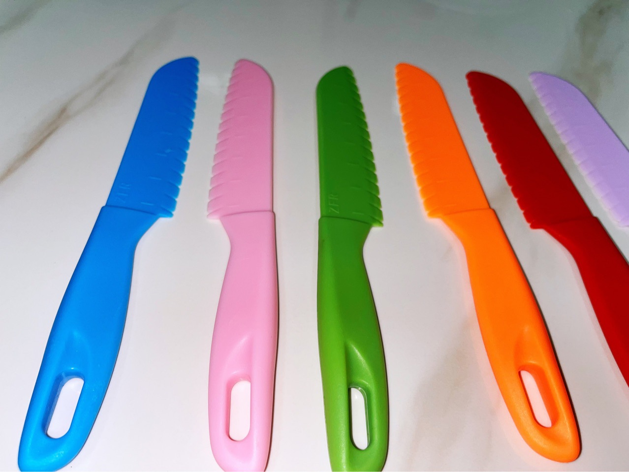 Cuchillo de plástico para niños cuchillo de fruta de jardín de infantes cuchillo de fruta de melón cuchillo de cocina de juguete de mano cuchillo para niños cuchillo traje