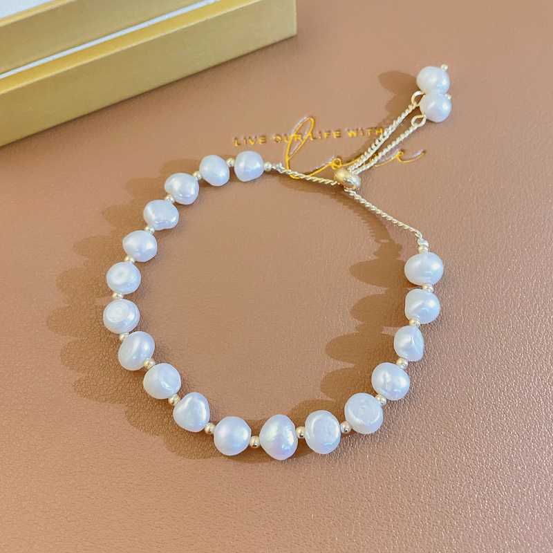 Elegant Round Alloy Freshwater Pearl Beaded Plating Inlay Rhinestones Bracelets display picture 1