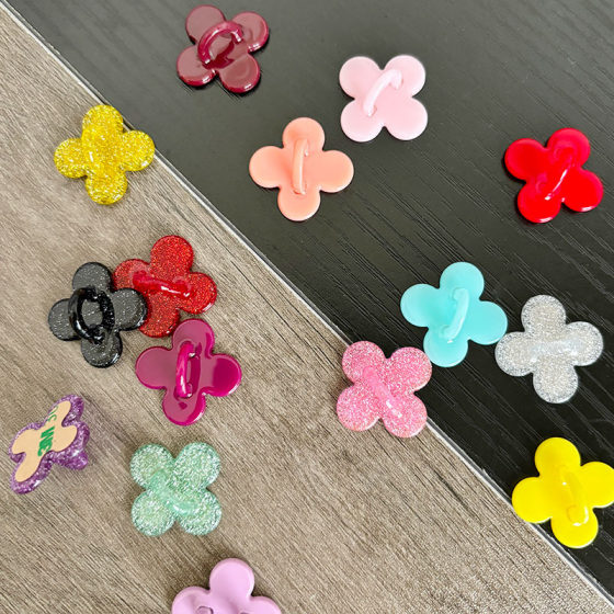 Korean Jewelry Four-Leaf Clover Hook 3m Sticker DIY Jewelry Punch-Free Plastic Hook Decorative Mobile Phone Case Accessories
