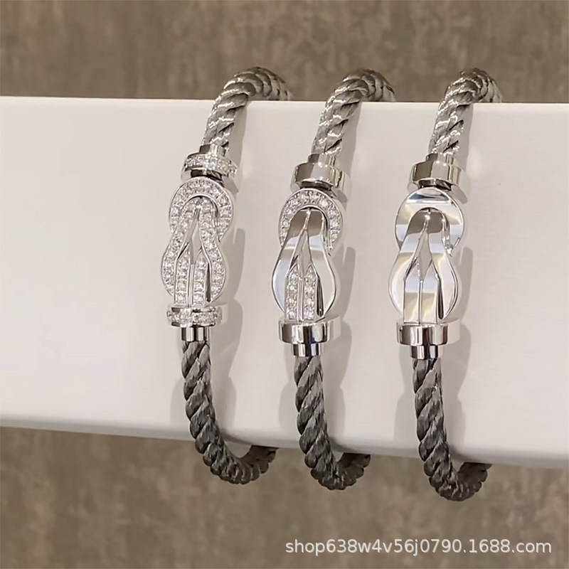 High-End Fashion Figure-Eight Buckle Steel Rope Bracelet, Luxurious and Elegant Fortune Buckle Bracelet, Fashionable Men's and Women's Couple Bracelet