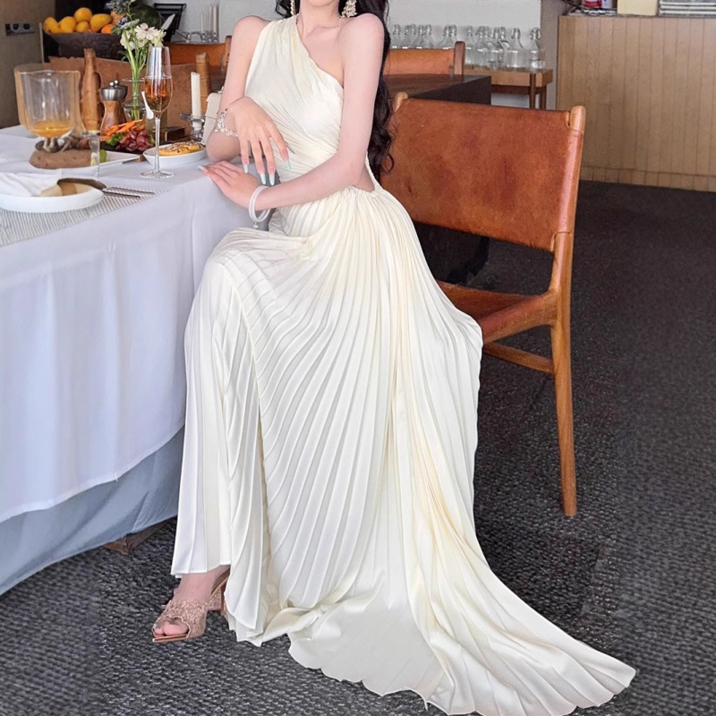 French-Style Dress for Women, Spring 2026, White Off-Shoulder Long Dress, Waist-Cinching, Elegant Satin Dress