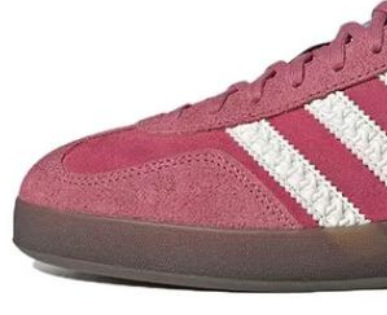 1809 strawberry bear