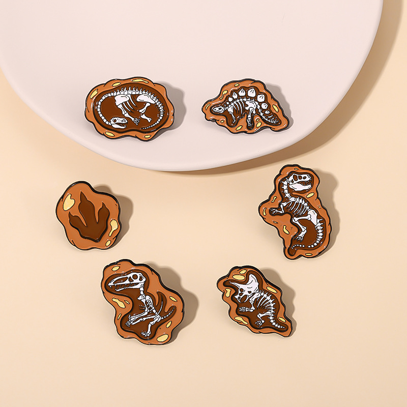 7g Weight Brooches Classification Retro Pin Dinosaur Skull Alloy Stoving Varnish Unisex Brooches
