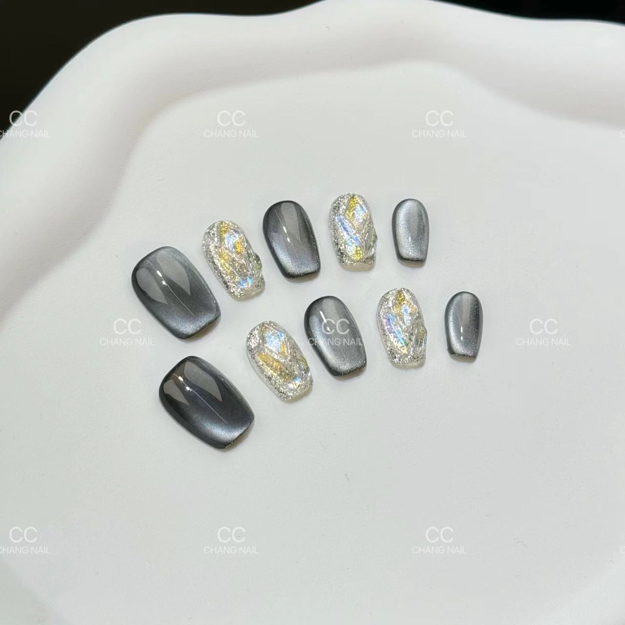 Yiyi Dance [Atractivo] Nuevo parpadeo de ojos de gato chino nuevo gel de ojos de gato gris esmalte de uñas de cristal red de uñas