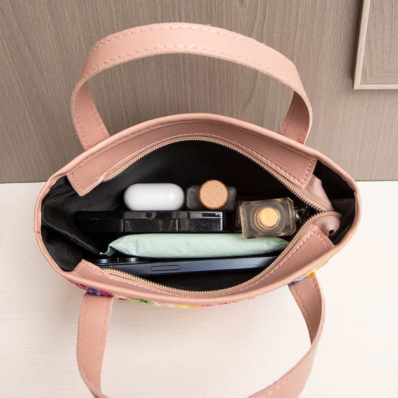 2024 새로운 짠 패턴 핸드백 야채 바구니 캐주얼 숙녀 메신저 가방 여성 가방 도매 외국 무역 가방