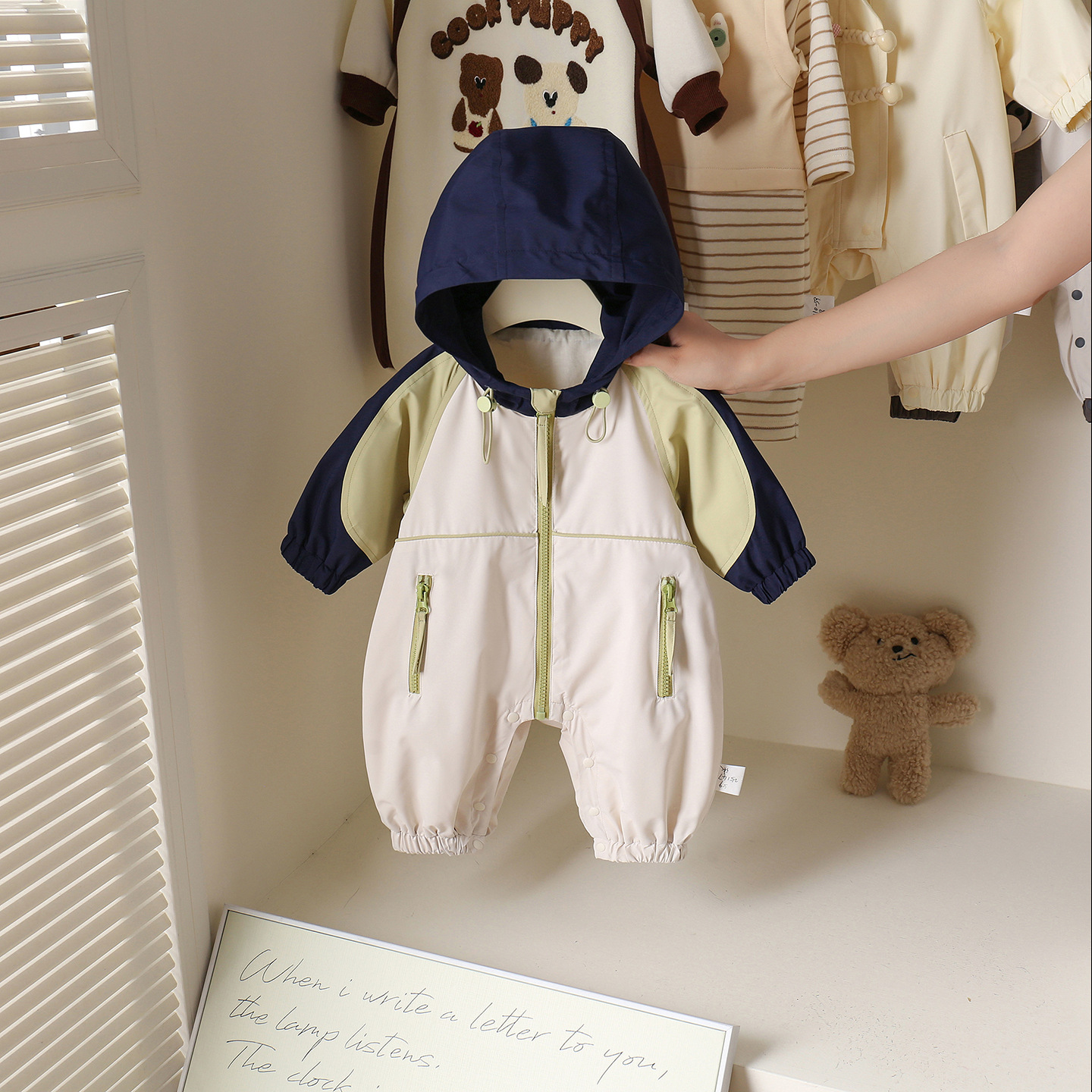 Newborn Baby Clothes 2025 Autum New Color Matching Baby Jumpsuit Korean Style Foreign Style Newborn Outing Clothes