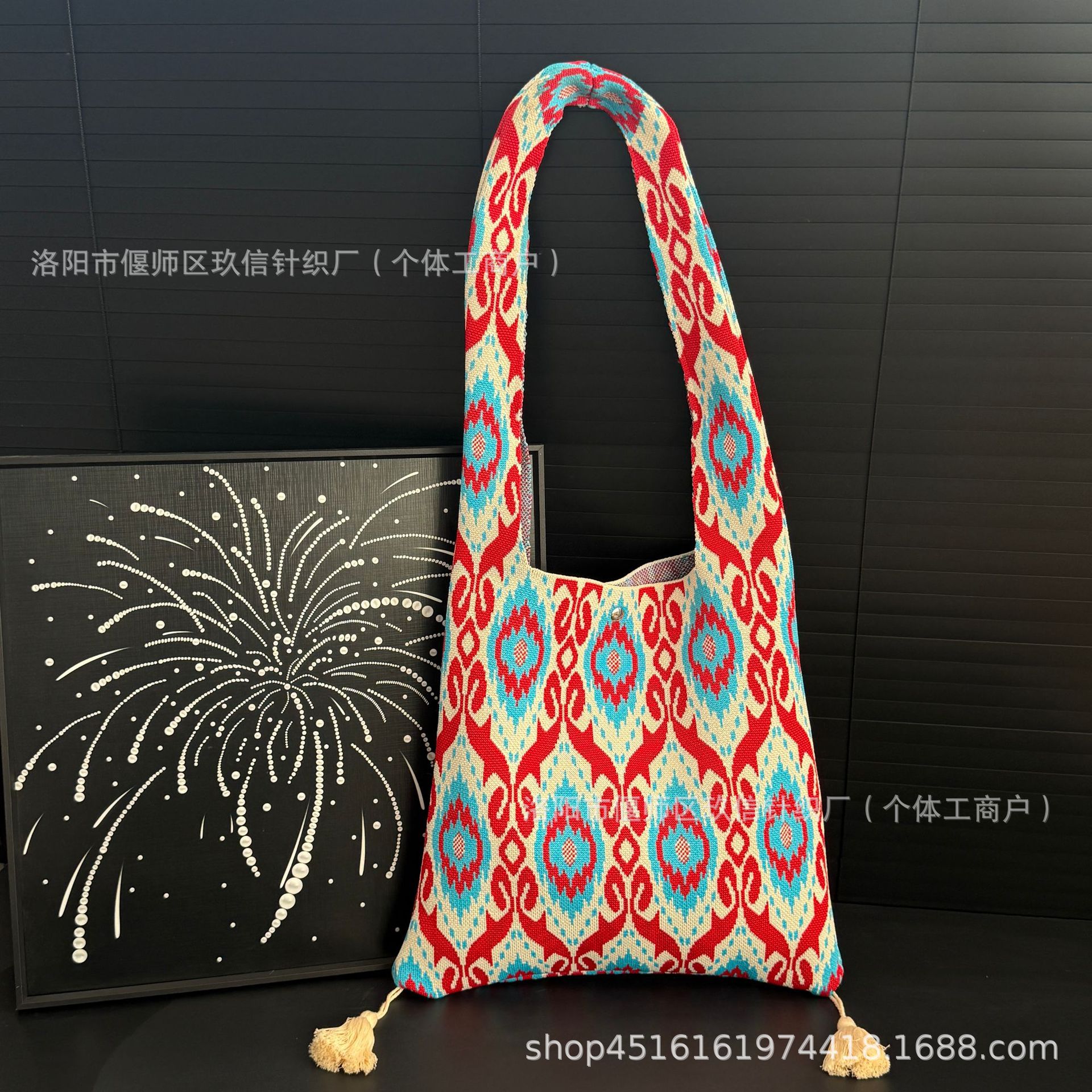 Adelaide T bag No. 19 (including tassels)